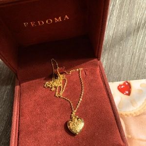 FEDOMA necklace
